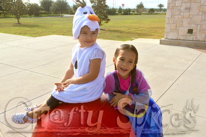 Olaf and Ana having fun Olaf and Ana having fun