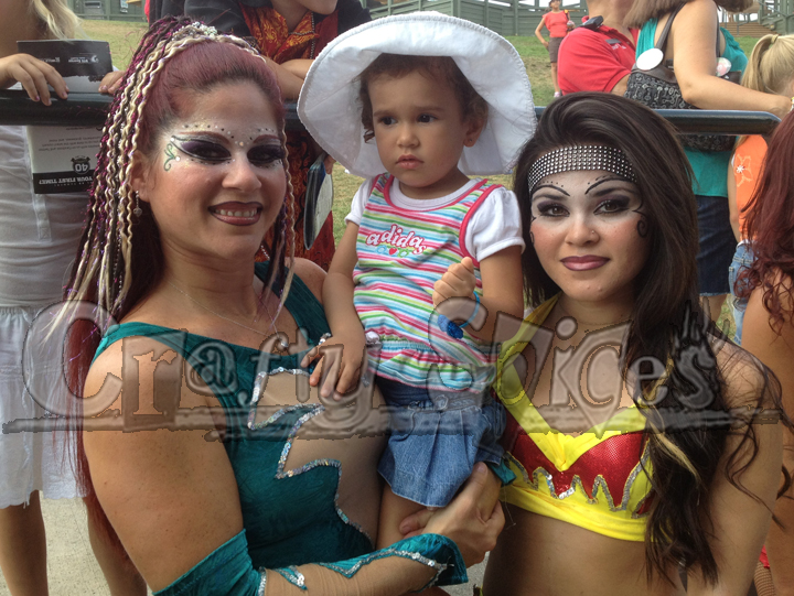 Kira "Mommy who are these people?" Kira "Mommy who are these people?"