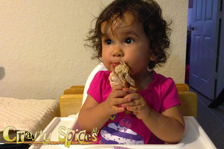 Kaylee eating Chicken Kaylee eating Chicken